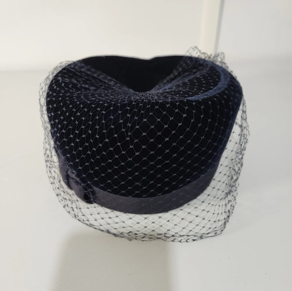 Vintage Navy Blue Velvet Hat with Netting - Picture 1 of 8